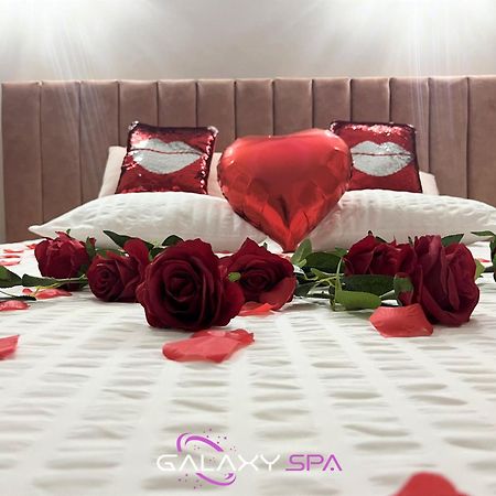 Galaxy Spa - Suite Venus Jacuzzi Et Sauna Privatif Champigneulles Exteriér fotografie