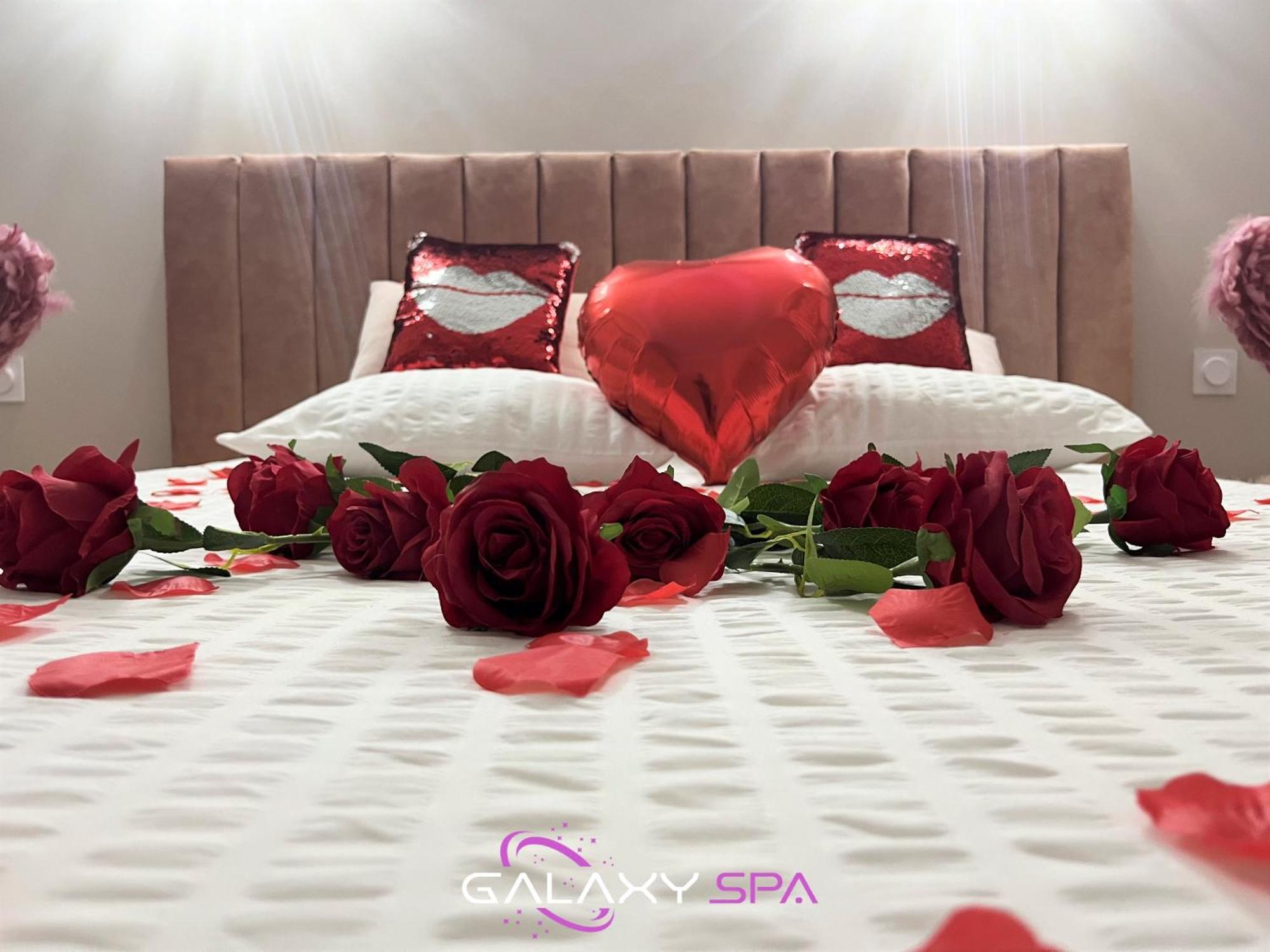 Galaxy Spa - Suite Venus Jacuzzi Et Sauna Privatif Champigneulles Exteriér fotografie