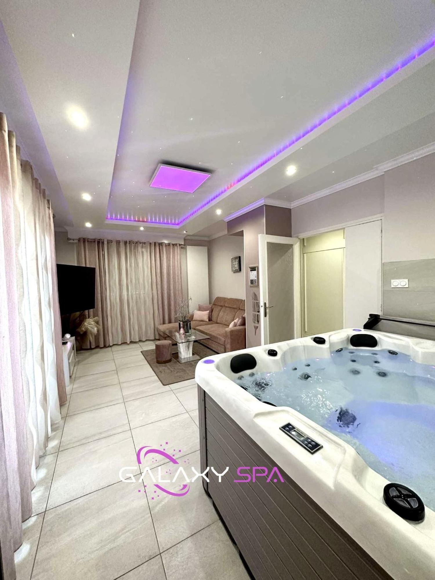 Galaxy Spa - Suite Venus Jacuzzi Et Sauna Privatif Champigneulles Exteriér fotografie